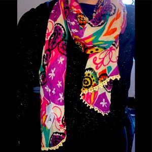 NWT Disney Parks Mickey scarf